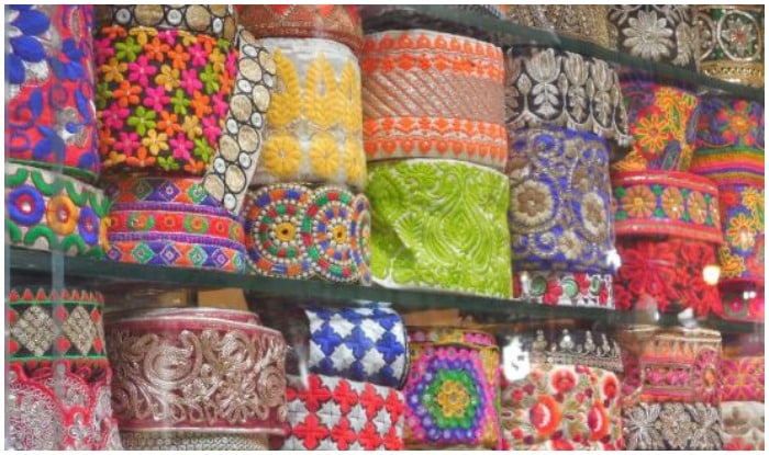market in Chandni Chowk, there are details from Khari Baoli to Daribe
