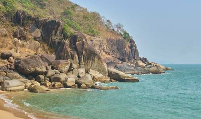 Goa's Paula beach is best for honeymoon couple