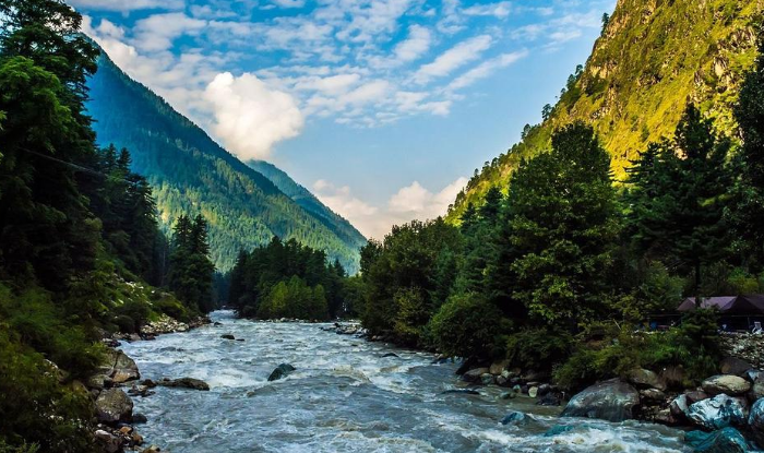 Himachal Pradesh Tour Guide - Which place is the best, How to reach, here Full Information