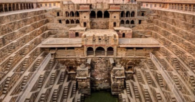 इस लेख में आपको Chand Bawri की पूरी जानकारी दी जाएगी. इस रोचक बावली को आप जयपुर यात्रा के दौरान देख सकते हैं...