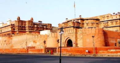 Must visit Junagadh Fort its a beautiful place
