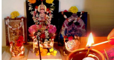 Diwali: Offer these fruits and sweets to goddessLakshmi on Diwali