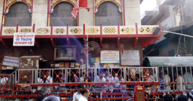 आइए जानते हैं कि मेहंदीपुर बालाजी ( Mehandipur Balaji ) मंदिर के दर्शन के लिए अगर आप यहाँ आते हैं तो कौन कौन सी चीज़ें आप कर सकते हैं