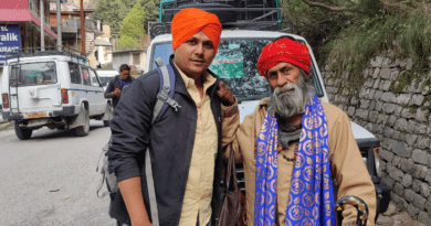 इस ब्लॉग में आप मणिकर्ण साहिब गुरुद्वारे ( Manikaran Sahib Gurudwara Tour Blog ) के दर्शन तक का पूरा अनुभव पढ़ेंगे...