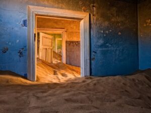 Kolmanskop, the ghost city in Namibia